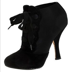 Dolce & Gabbana Booties!!